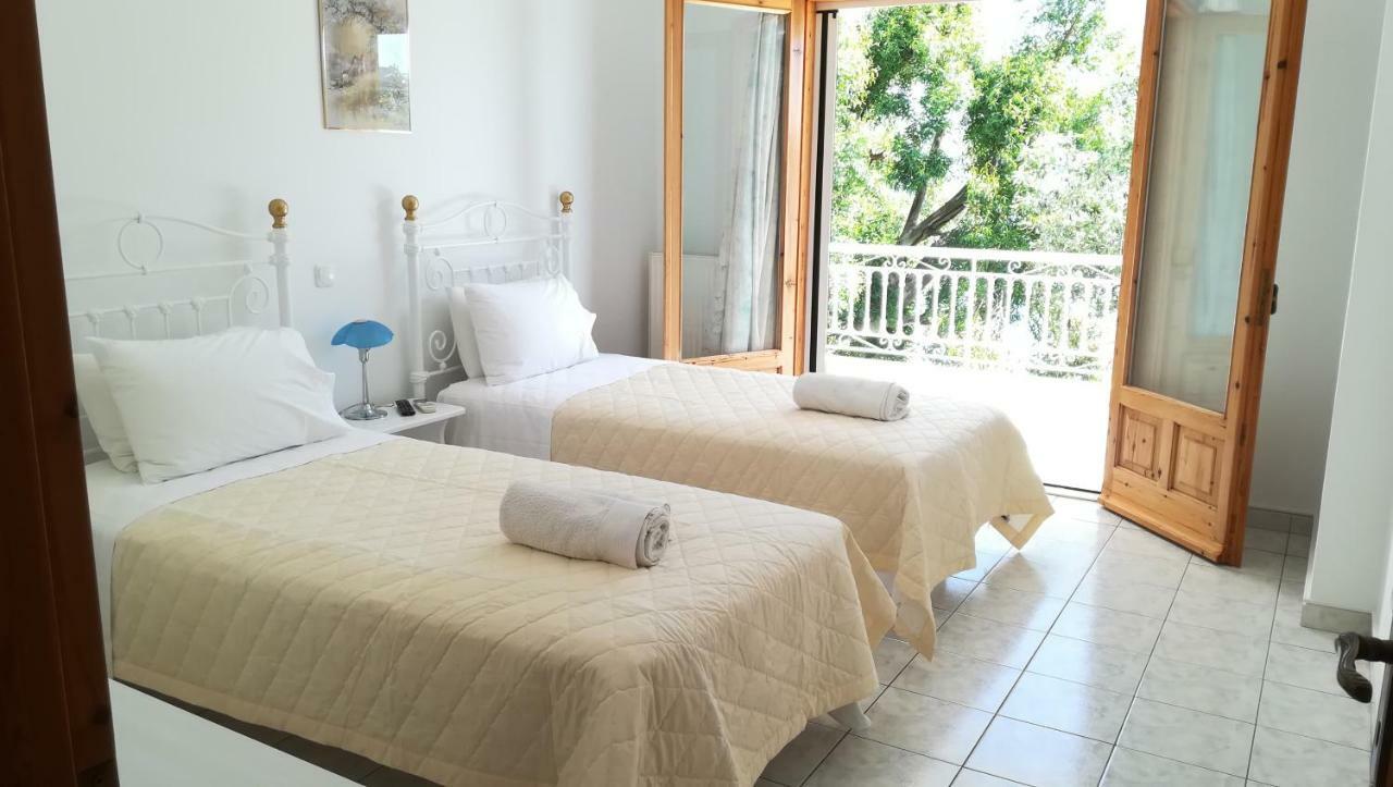 ליגיה Tzeni Villa מראה חיצוני תמונה
