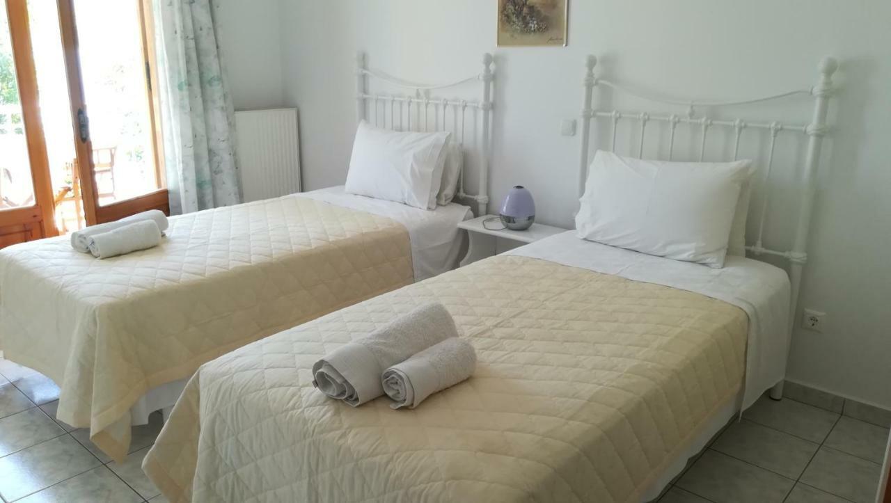 ליגיה Tzeni Villa מראה חיצוני תמונה